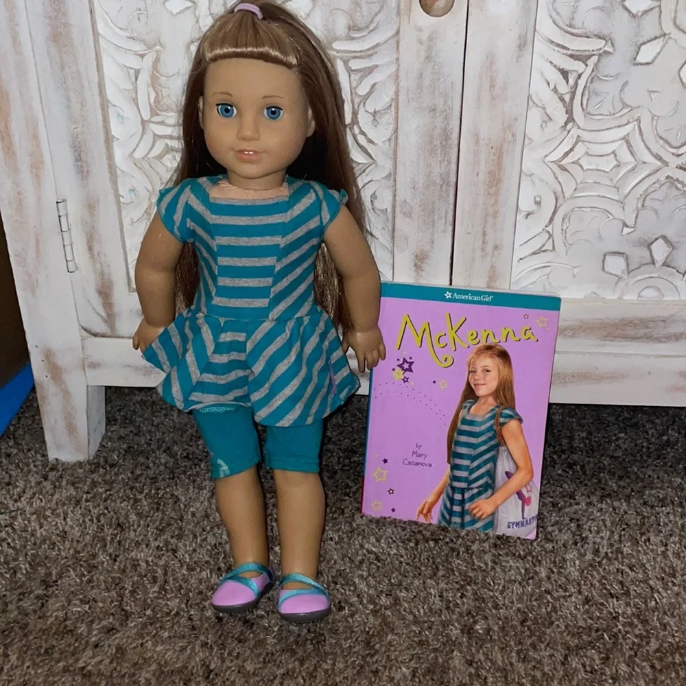 American Girl McKenna - Picture 1 of 3